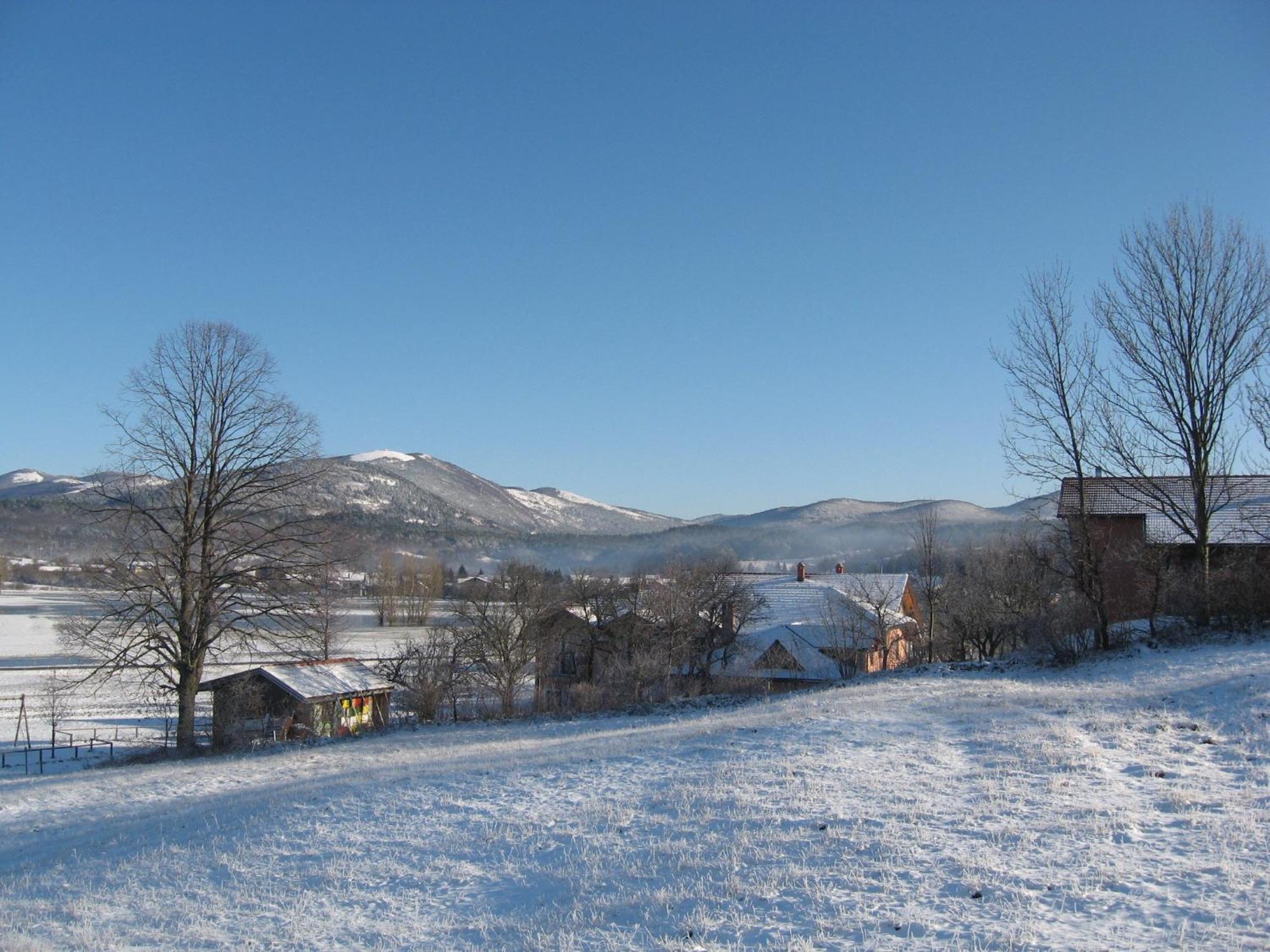 Pension Na Meji Pivka Esterno foto